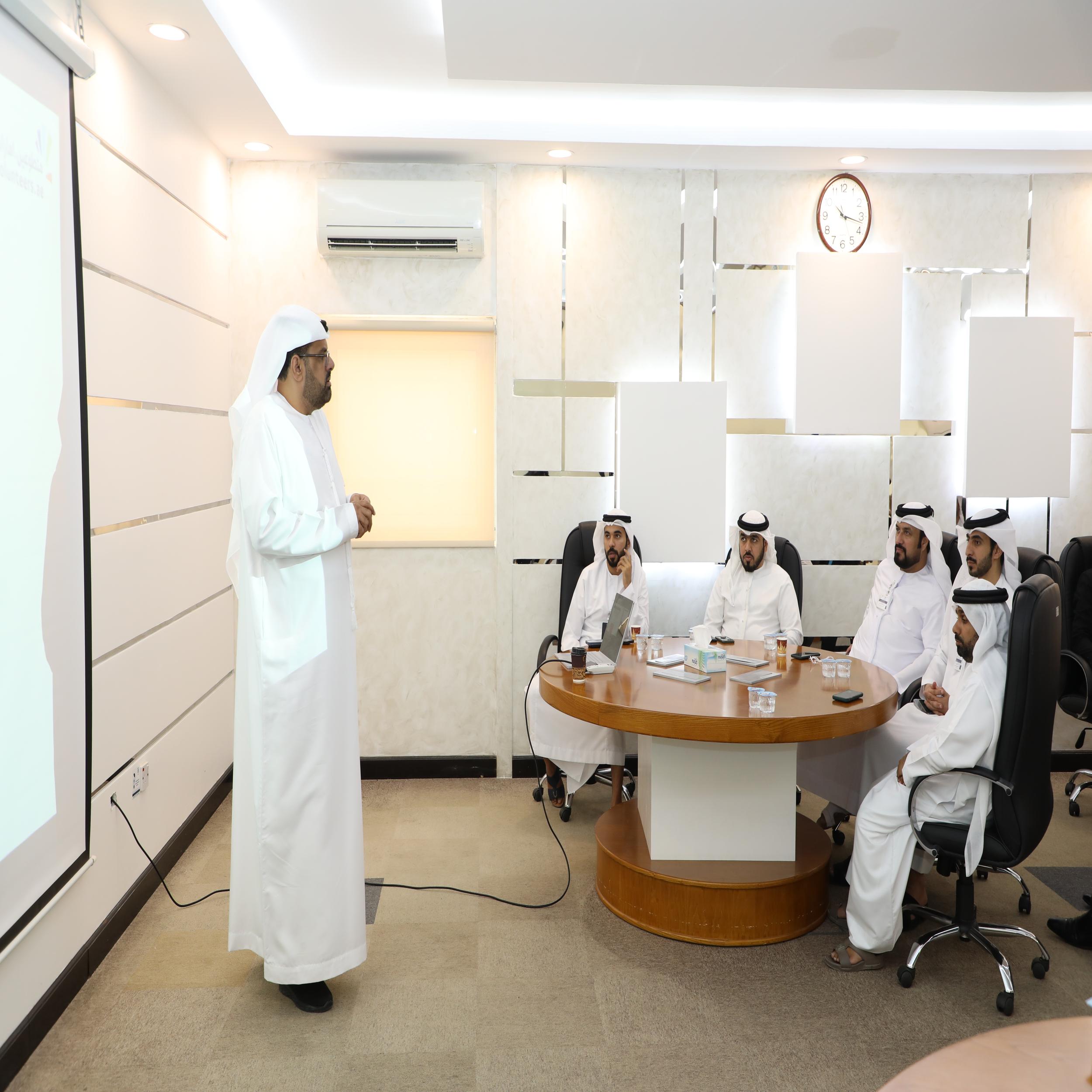محاكم رأس الخيمة تطلق مبادرة «أتطوع لخدمة مجتمعي» لتشجيع منتسبيها على العمل التطوعي
