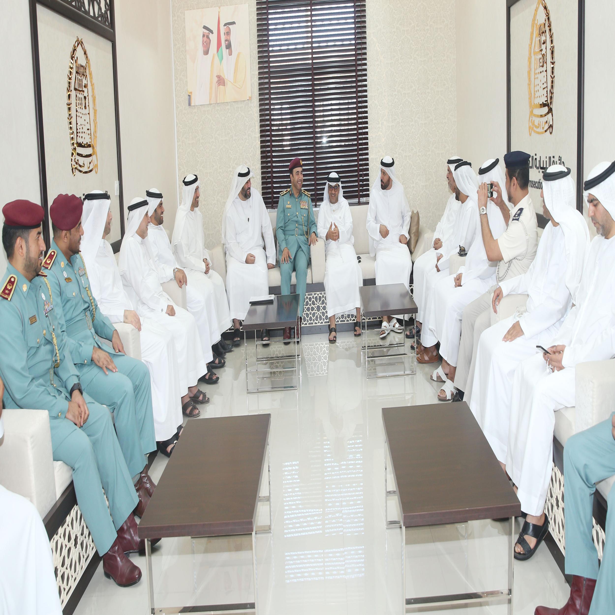 دار القضاء برأس الخيمة تستضيف اجتماع لجنة تطوير الأنظمة الالكترونية القضائية