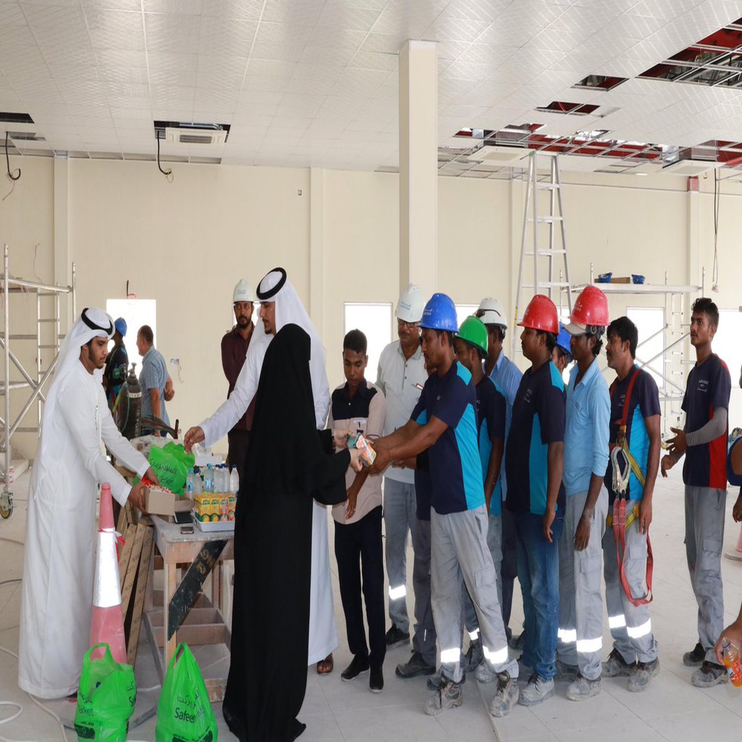 مبادرة “طعام الخير” من محاكم رأس الخيمة للعمال