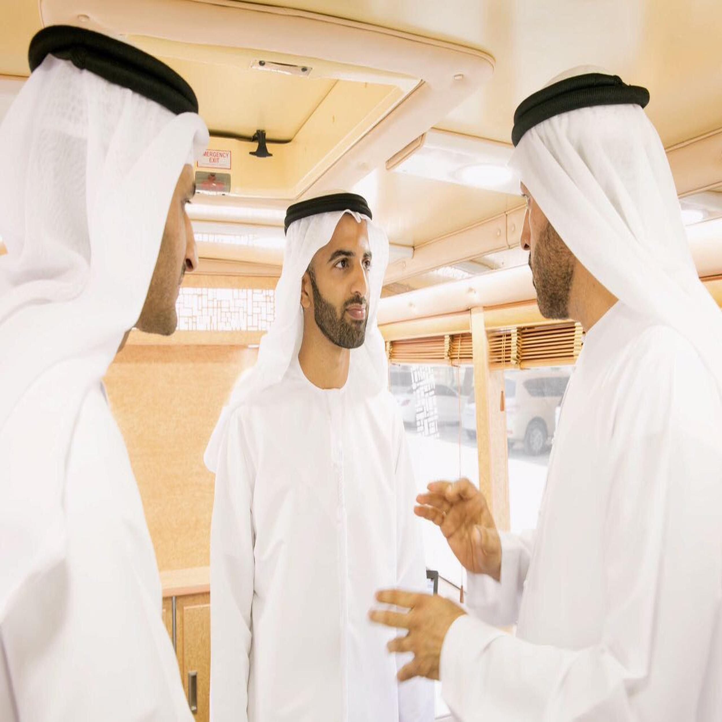 محمد بن سعود القاسمي يدشن حافلة الخدمات القضائية لمحاكم رأس الخيمة