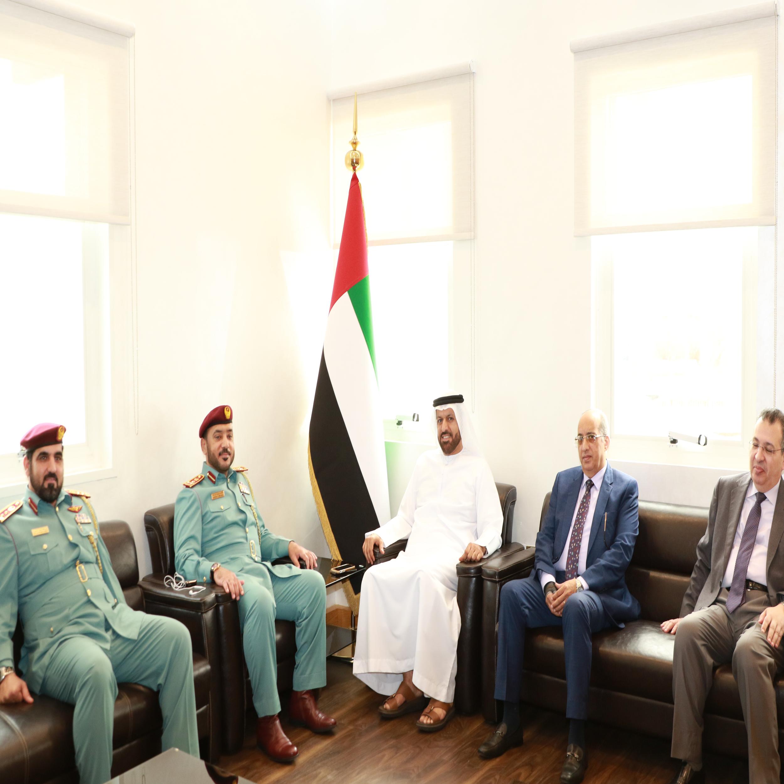 رئيس محاكم رأس الخيمة يستقبل مدير المؤسسة العقابية والإصلاحية