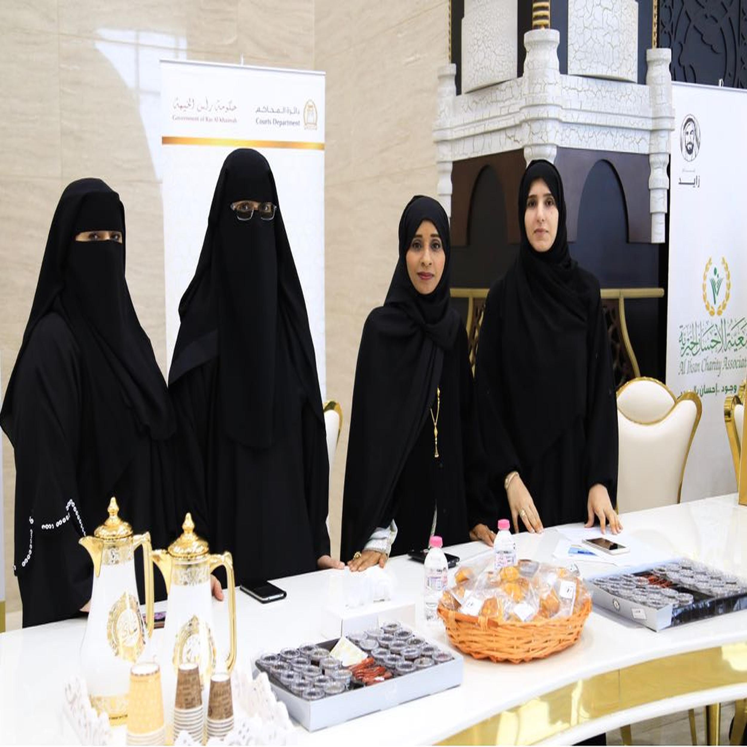 محاكم رأس الخيمة تشارك في احتفالية المرأة الإماراتية
