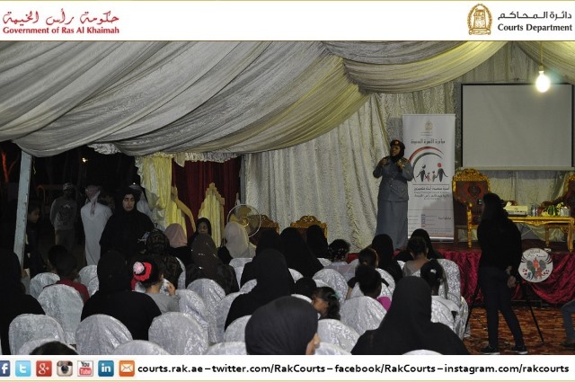 Album Name: المعرض المتنقل لمبادرة الأسرة السعيدة