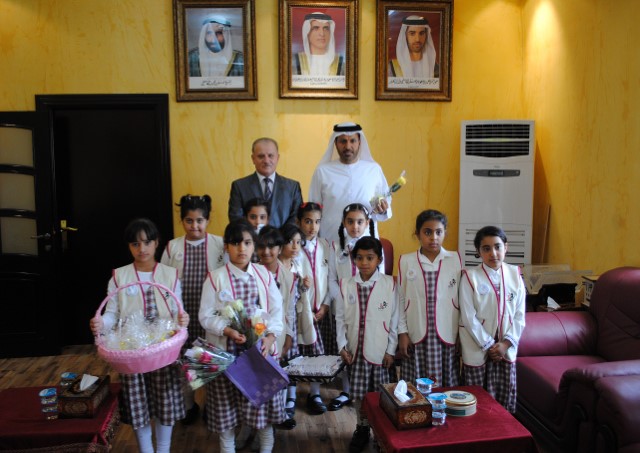 Album Name: زهرات مدرسة زهرة المدائن يزرن محاكم رأس الخيمة