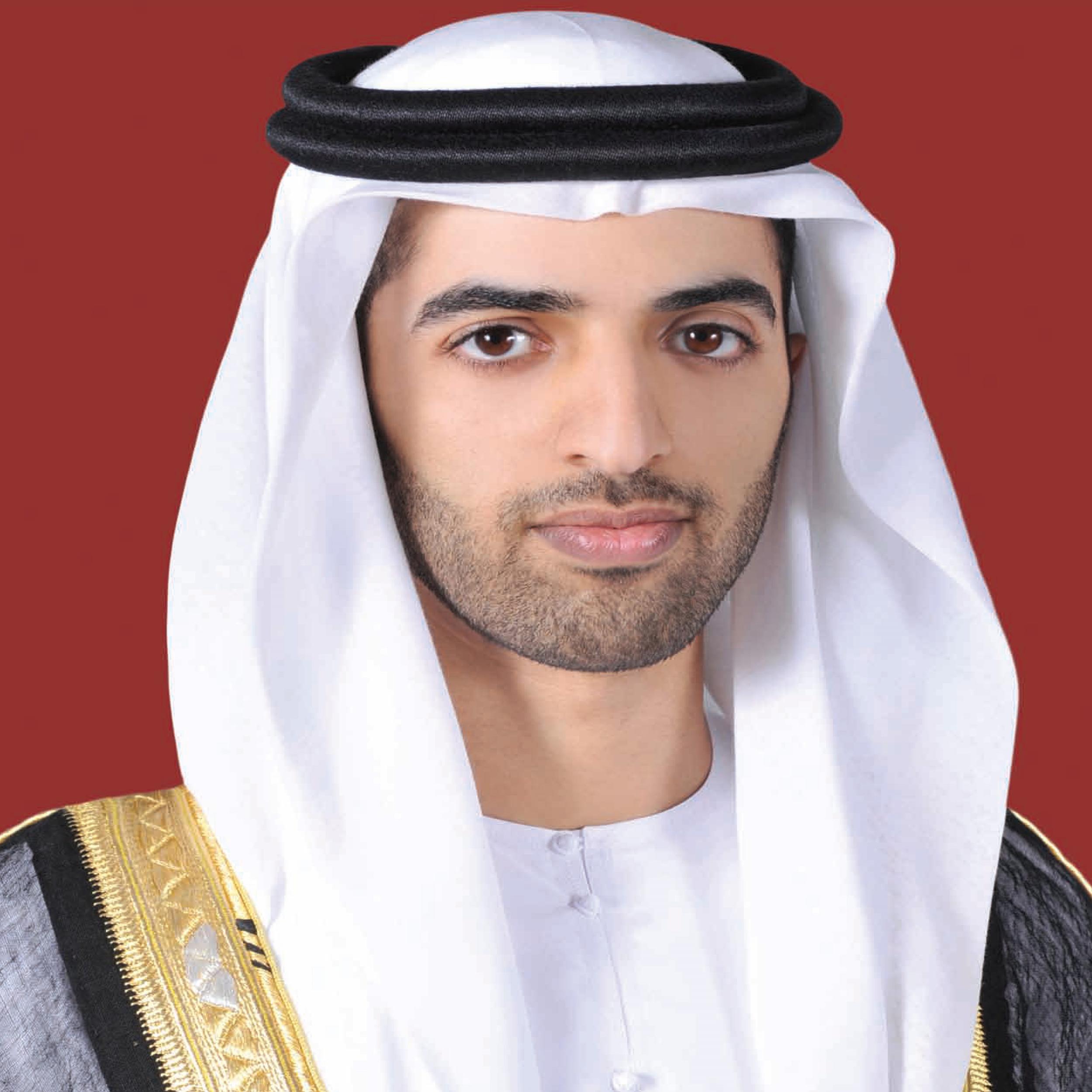 ولي عهد رأس الخيمة يعتمد الدليل الإرشادي لتنظيم مسائل الأحوال الشخصية