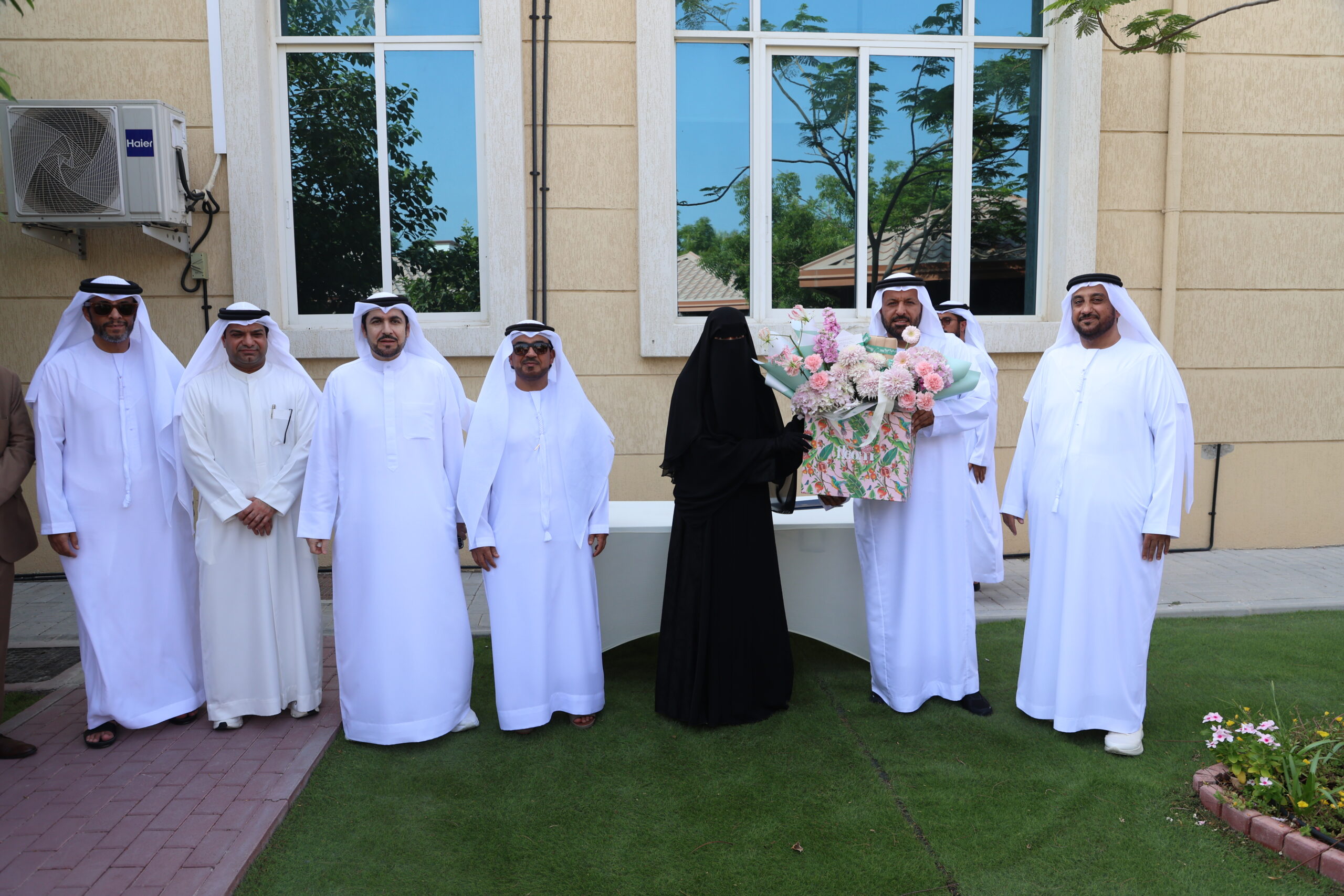 Read more about the article محاكم رأس الخيمة تكرّم شيخة البريكي بعد 24 عاماً من العطاء