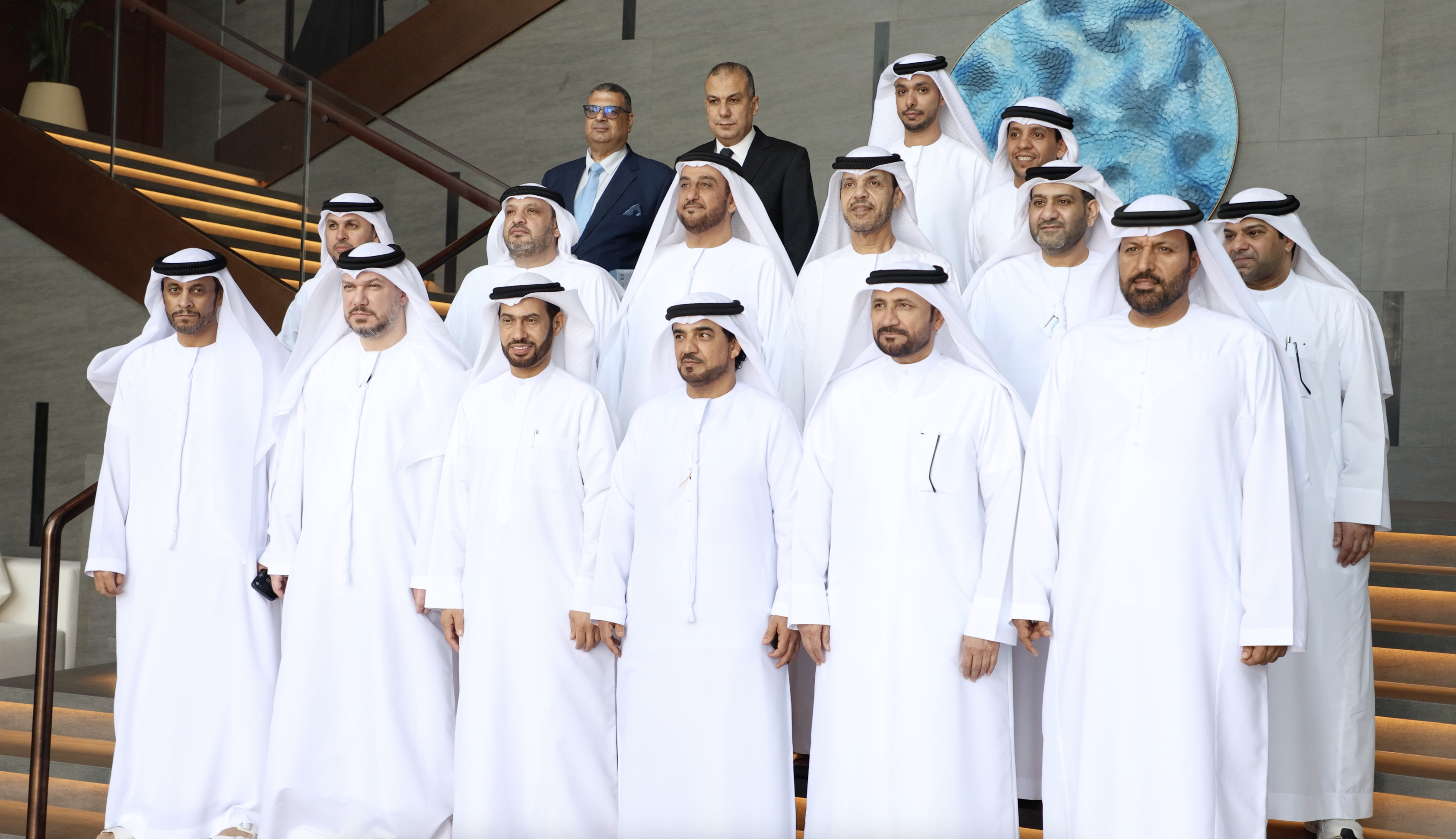 Read more about the article بالاشتراك مع النيابة العامة محاكم رأس الخيمة تستقبل وفداً قضائياً رفيع المستوى من دائرة القضاء بالشارقة